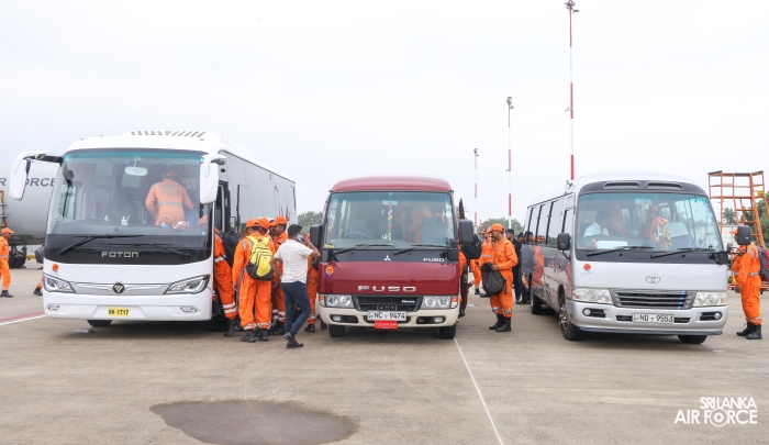 IL-76
IAF AIRCRAFT ARRIVES IN SRI LANKA WITH NDRF TEAM AND DISASTER RELIEF
SUPPLIES