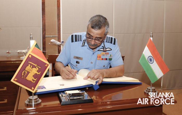 CHIEF OF INTEGRATED DEFENCE STAFF TO THE CHAIRMAN CHIEFS OF STAFF COMMITTEE CALLS ON THE COMMANDER