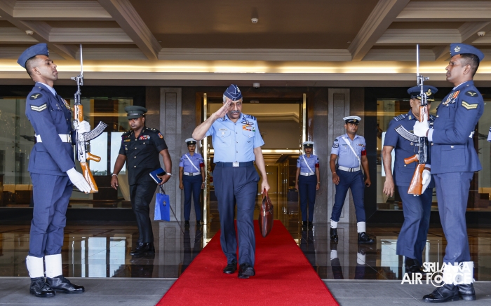 CHIEF OF INTEGRATED DEFENCE STAFF TO THE CHAIRMAN CHIEFS OF STAFF COMMITTEE CALLS ON THE COMMANDER