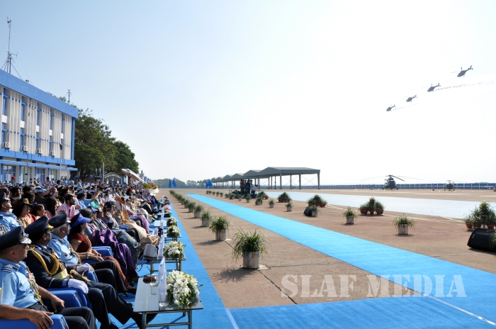 The Commander Visits India