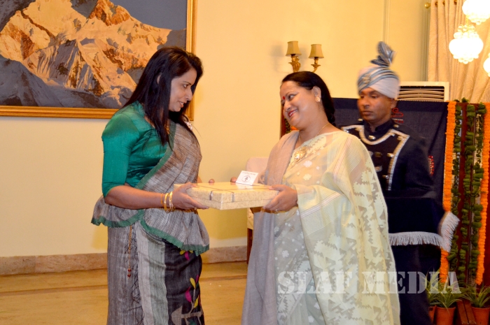 The Commander Visits India