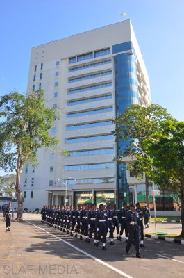 ඉන්දීය යුධ හමුදා මාණ්ඩලික ප්රධානි ගුවන් හමුදා මුලස්ථානයේ සංචාරයක