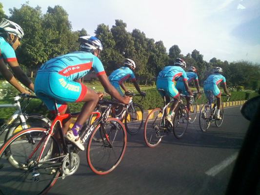 SLAF wins Indian Air Force Criterium Cycle Race 2014 in Delhi