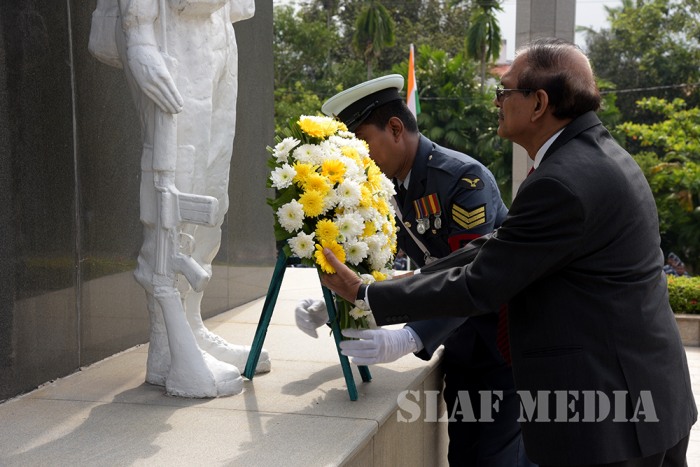 Floral Tribute to the IPKF Memorial Battaramulla