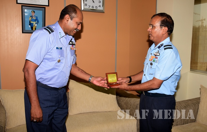 A Delegation from the Indian Army Higher Command Course Visits SLAF