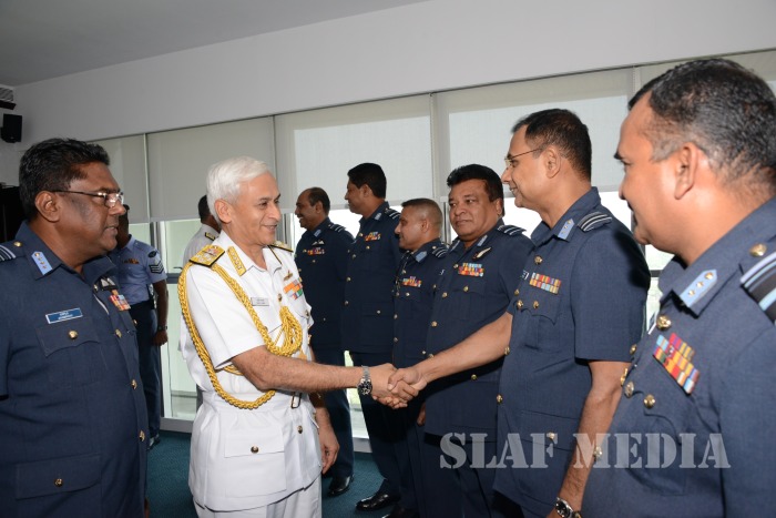 Chief of Naval Staff of the Indian Navy Calls on the Commander of the Air Force