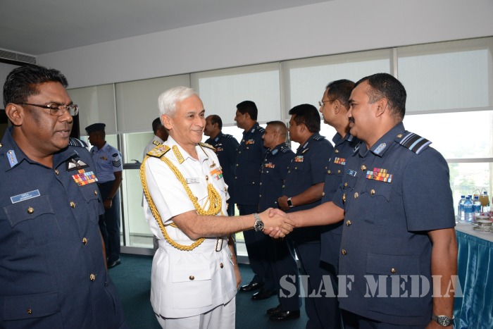 Chief of Naval Staff of the Indian Navy Calls on the Commander of the Air Force