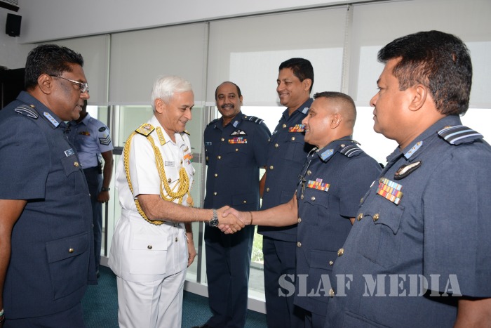 Chief of Naval Staff of the Indian Navy Calls on the Commander of the Air Force
