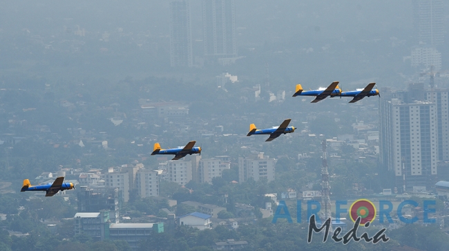 The Sri Lanka Air Force join in the 72nd Independence Celebrations