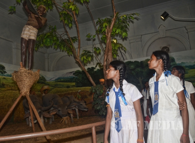 SLAF Sponsors an Educational Tour for Jaffna School Children