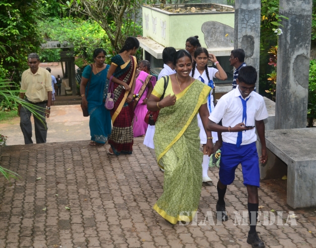 SLAF Sponsors an Educational Tour for Jaffna School Children