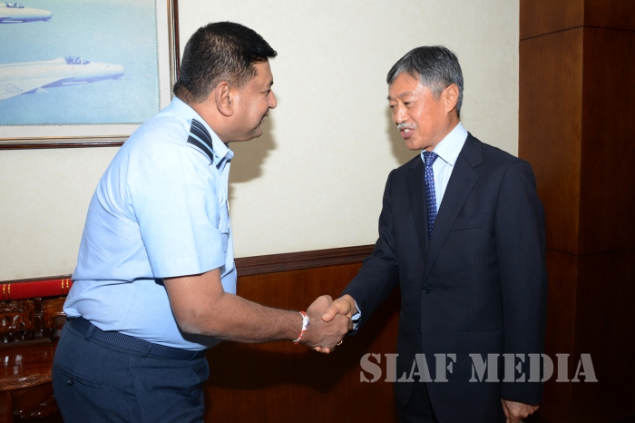 Japanese Ambassador Calls on the Commander of the Air Force