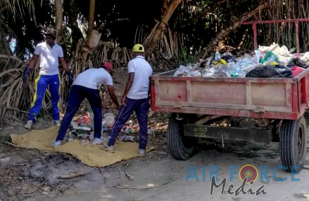SLAF
Station Koggala organizes Maritime Environment Protection Programme and
Beach Carnival