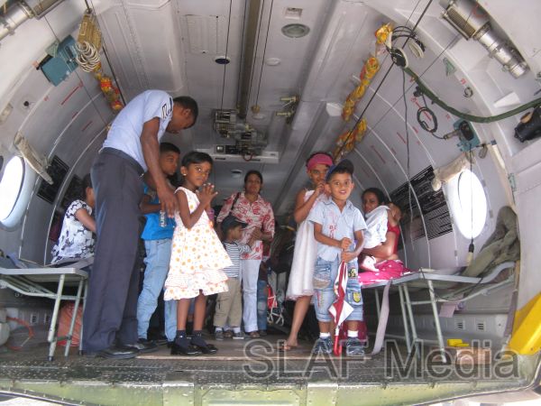 ‘Jaffna Visit’ By the Families of Officers and Airmen of SLAF Station Palaly 2011