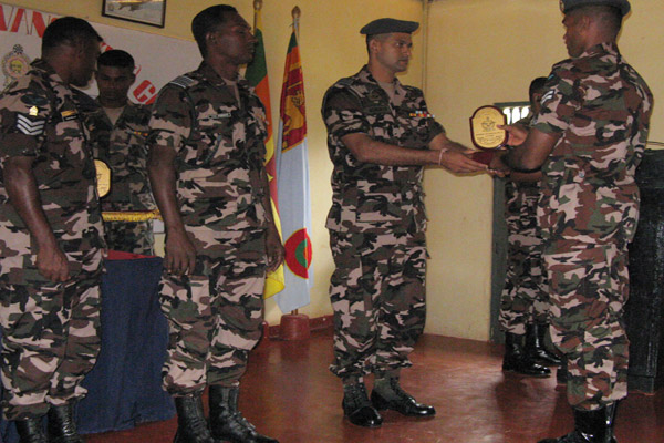 124 Gunners Complete Advanced Training at Palaly