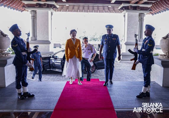 AMBASSADOR OF THE REPUBLIC OF KOREA TO SRI LANKA CALLS ON THE COMMANDER