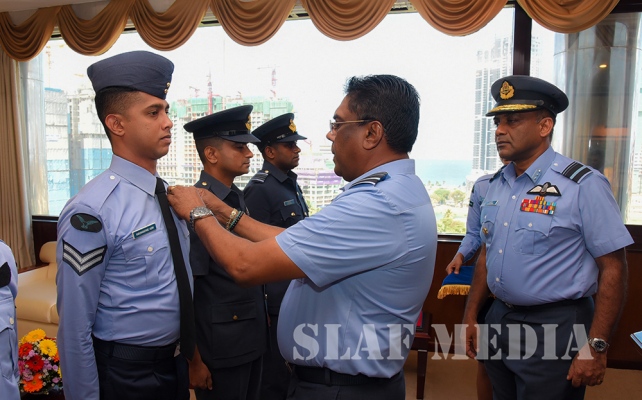 Awarding of Load Master Badges