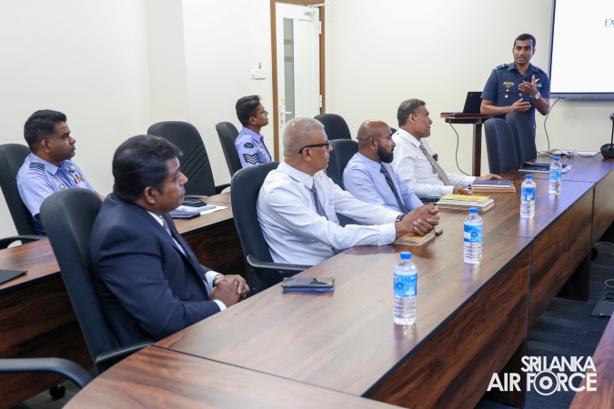 DIRECTORATE OF LOGISTICS CONDUCTS AN EXPERIENCE SHARING SESSION AND REFRESHER TRAINING PROGRAMME FOR SLAF LOAD MASTERS