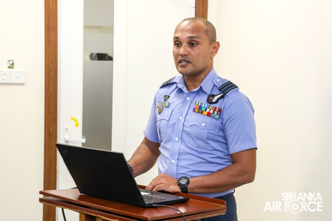 DIRECTORATE OF LOGISTICS CONDUCTS AN EXPERIENCE SHARING SESSION AND REFRESHER TRAINING PROGRAMME FOR SLAF LOAD MASTERS