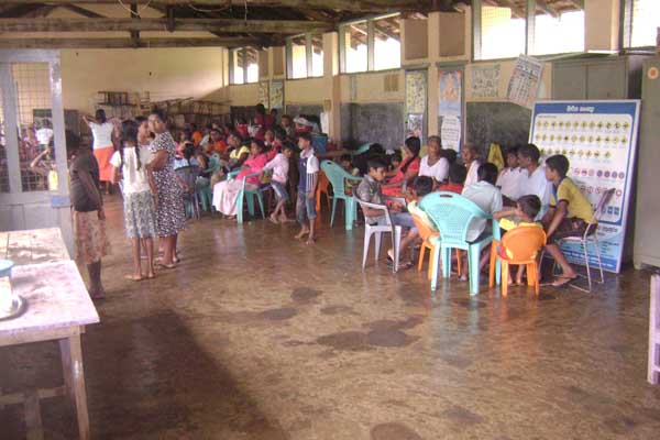 ගං වතුරෙන් අවතැන් වූවන් හට ගුවන් හමුදා මාමඩුව කදවුරෙන් පිළිසරණක්