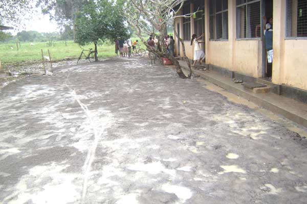 ගං වතුරෙන් අවතැන් වූවන් හට ගුවන් හමුදා මාමඩුව කදවුරෙන් පිළිසරණක්