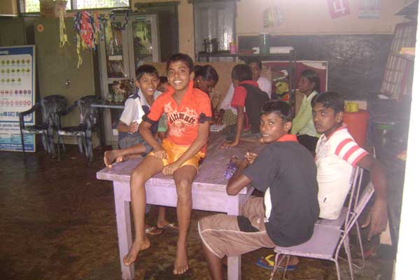 ගං වතුරෙන් අවතැන් වූවන් හට ගුවන් හමුදා මාමඩුව කදවුරෙන් පිළිසරණක්