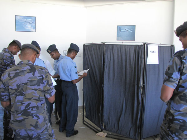 Members SLAF Eagerly Gather to Exercise Their Fundamental Rights