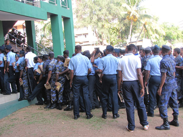 Members SLAF Eagerly Gather to Exercise Their Fundamental Rights