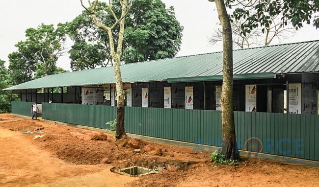 COMMANDER VISITS MULLERIYAWA BASE HOSPITAL CONSTRUCTION SITE