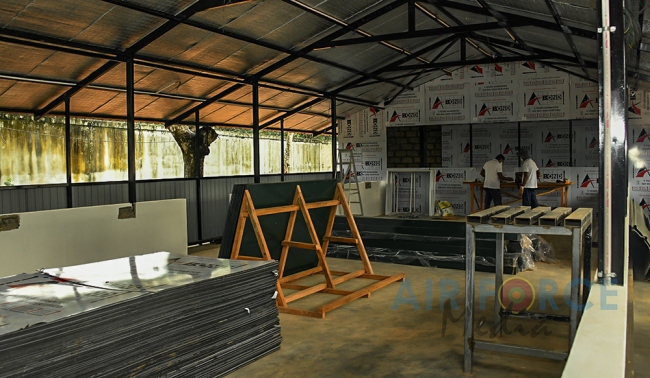 COMMANDER VISITS MULLERIYAWA BASE HOSPITAL CONSTRUCTION SITE