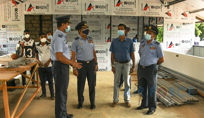 COMMANDER VISITS MULLERIYAWA BASE HOSPITAL CONSTRUCTION SITE