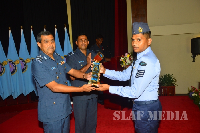 The Certificate Awarding Ceremony of the no. 02 English Medium and no. 73 Sinhala Medium Non Commissioned Officers’ Management