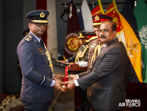 NO. 04 COURSE
OF NATIONAL DEFENCE COLLEGE GRADUATION CONCLUDES IN A SUCCESSFUL NOTE