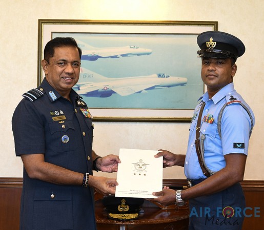 NEW COMMAND
MASTER WARRANT OFFICER TAKES OVER DUTIES