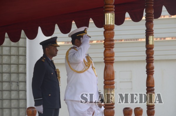 New Navy Chief Calls on the Commander of the Air Force