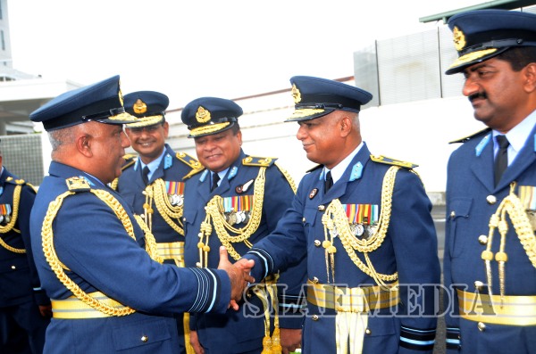 Outgoing Commander Bids Farewell
