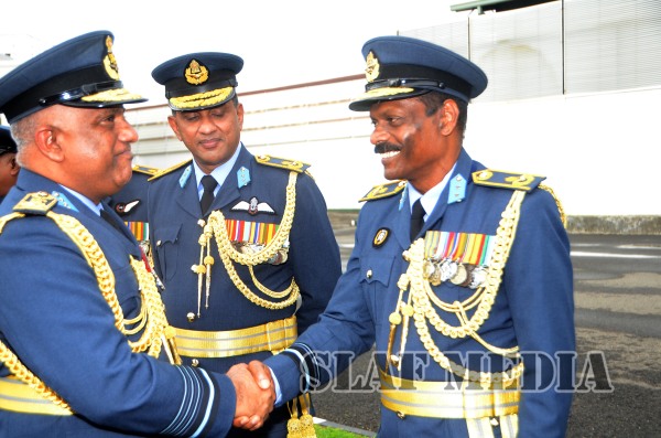 Outgoing Commander Bids Farewell