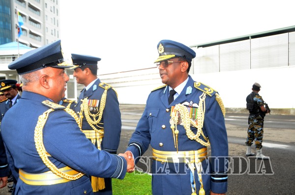 Outgoing Commander Bids Farewell