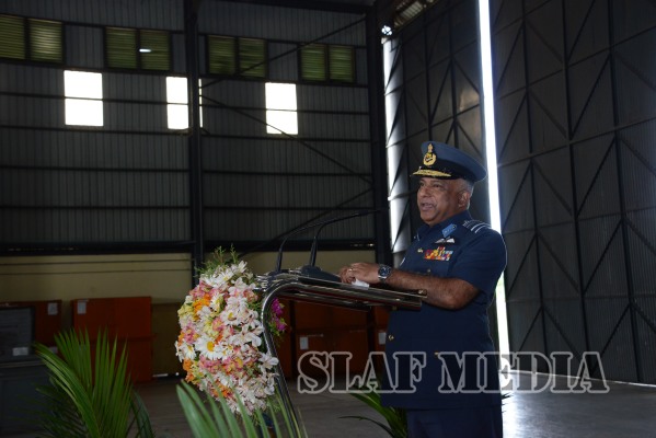 Outgoing Commander Bids Farewell