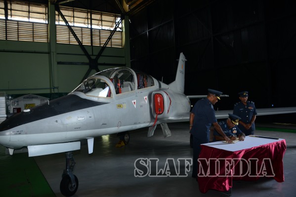 Outgoing Commander Bids Farewell