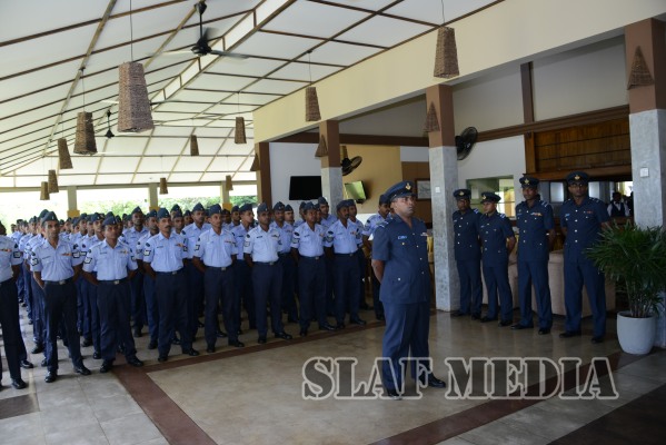 Outgoing Commander Bids Farewell