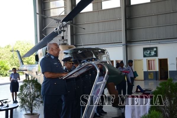 Outgoing Commander Bids Farewell