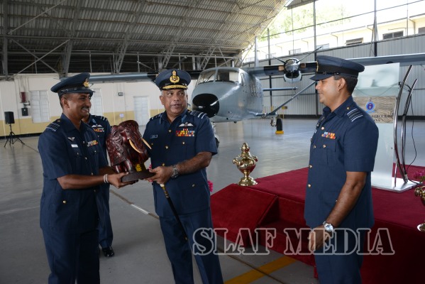 Outgoing Commander Bids Farewell