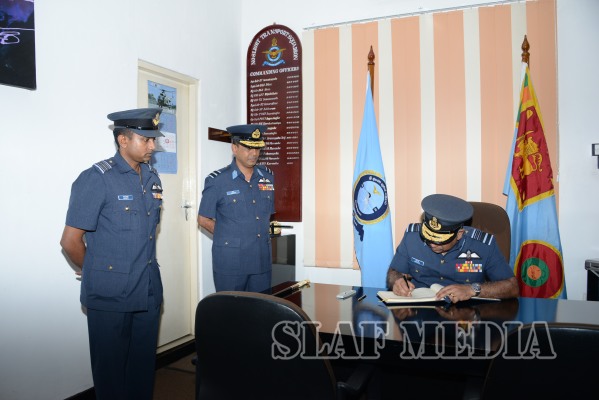 Outgoing Commander Bids Farewell