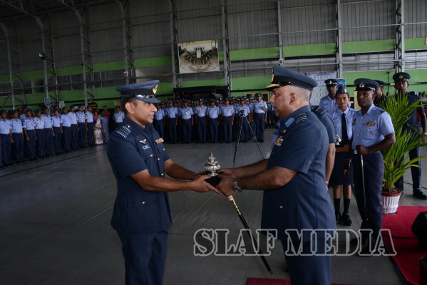 Outgoing Commander Bids Farewell
