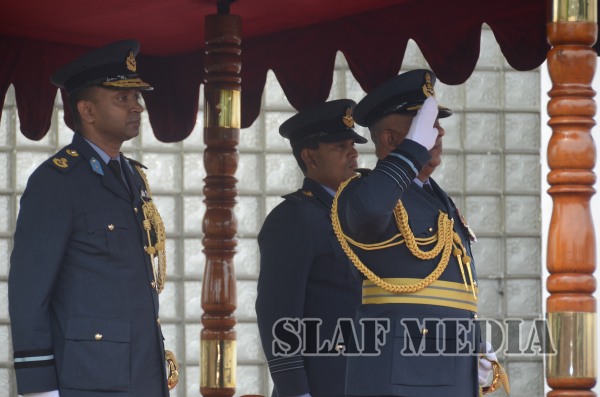 Outgoing Commander Bids Farewell