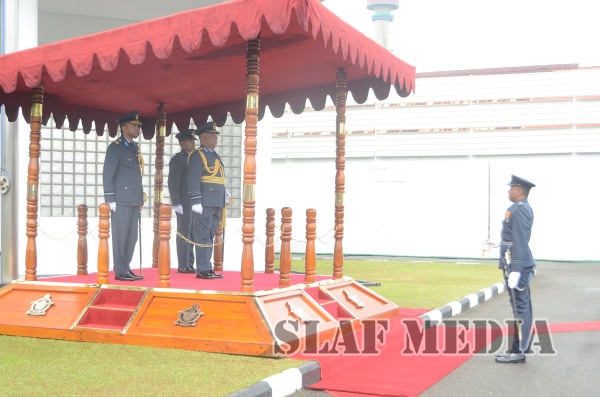 Outgoing Commander Bids Farewell