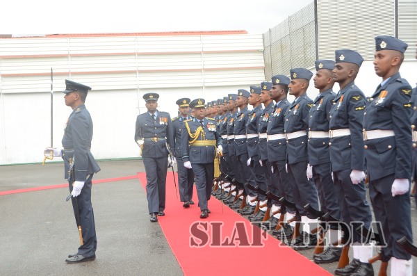 Outgoing Commander Bids Farewell