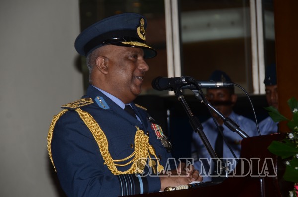 Outgoing Commander Bids Farewell