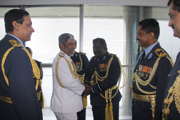 Outgoing Navy Commander Visits SLAF Headquarters